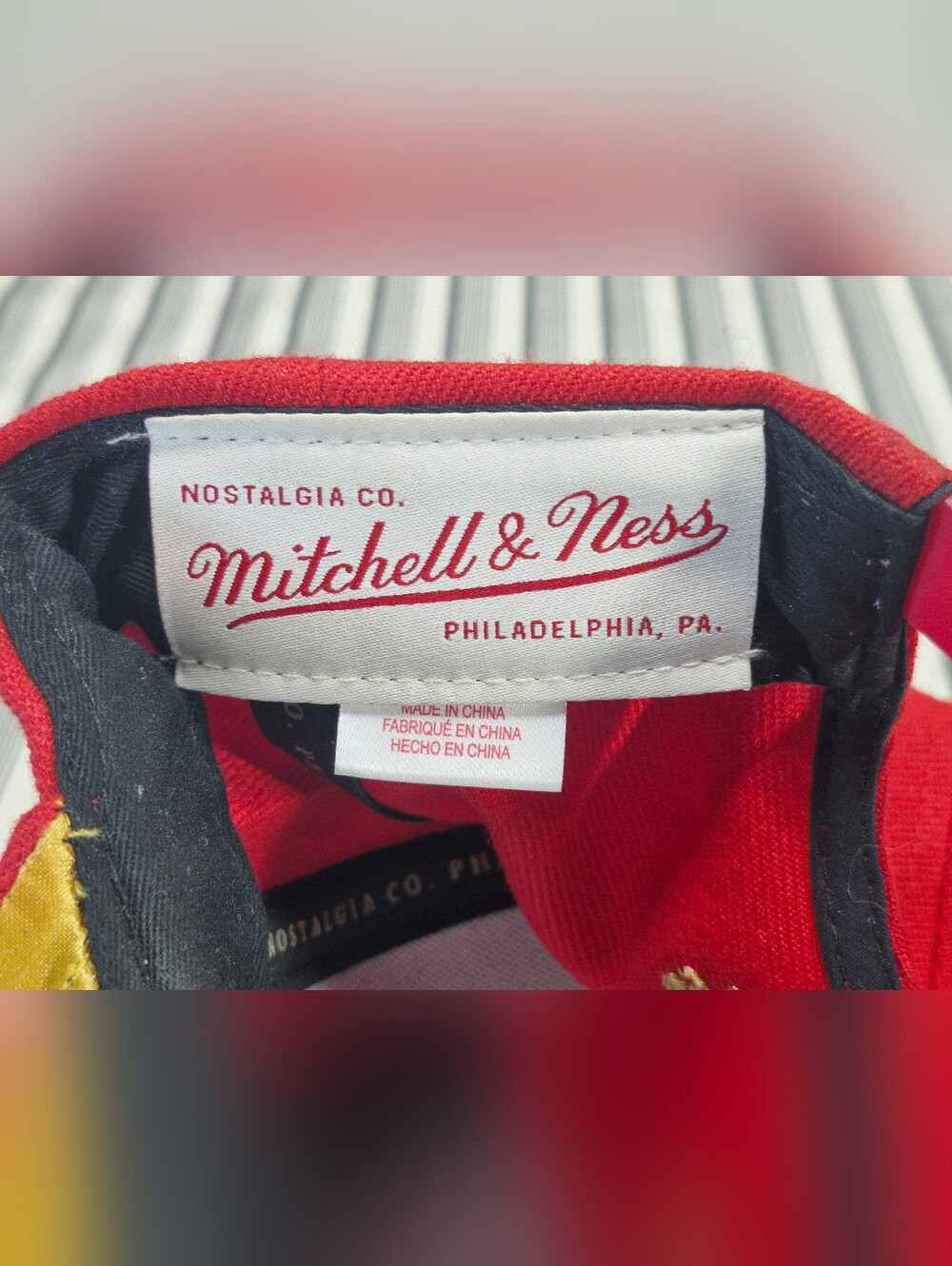 Mitchell & Ness Chicago Bulls NBA 50th Anniversary Snapback Hat Red Gold Under B - Picture 7 of 8
